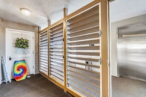 Magnolia House 407 is a 1 BR with amazing views by RedAwning