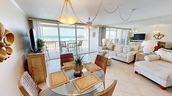 Magnolia House 407 is a 1 BR with amazing views by RedAwning