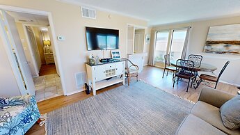 SPC 2021 is a Harbor front 1 BR by RedAwning