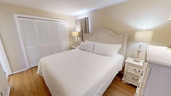 SPC 2021 is a Harbor front 1 BR by RedAwning