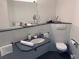 Primestay Hotel by Kostbar