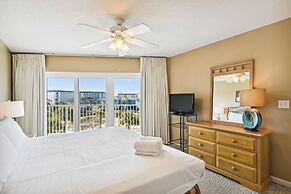 Seacrest 405 is 2 BR Gulfview on Okaloosa Island by RedAwning