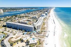 Seacrest 305 is a 2 BR Gulf front on Okaloosa Island by RedAwning
