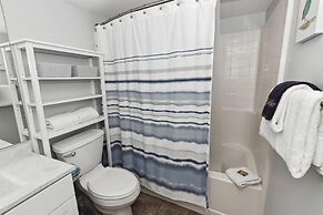 Seacrest 305 is a 2 BR Gulf front on Okaloosa Island by RedAwning