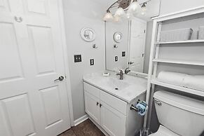 Seacrest 305 is a 2 BR Gulf front on Okaloosa Island by RedAwning