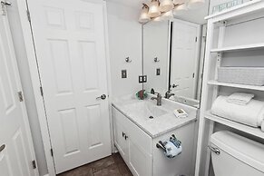 Seacrest 305 is a 2 BR Gulf front on Okaloosa Island by RedAwning