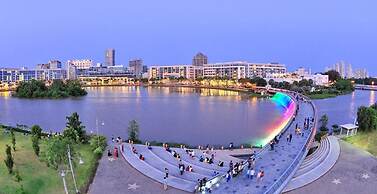 Jack Apartment Signature