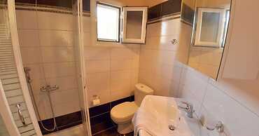 Elena's Seaside Holiday House