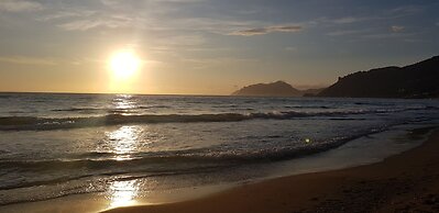 Elena's Seaside Holiday House