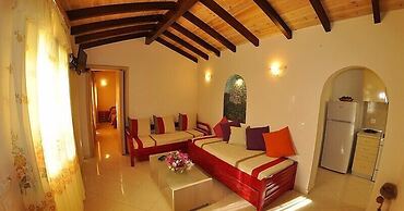 Elena's Seaside Holiday House