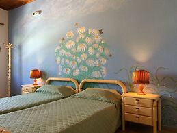 Elena's Seaside Holiday House