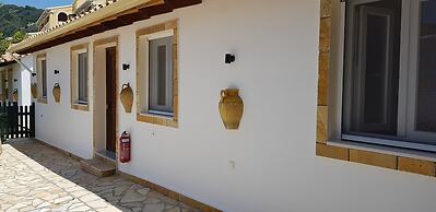 Elena's Seaside Holiday House