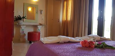 Elena's Seaside Holiday House