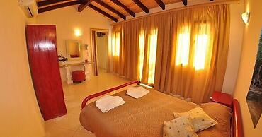 Elena's Seaside Holiday House