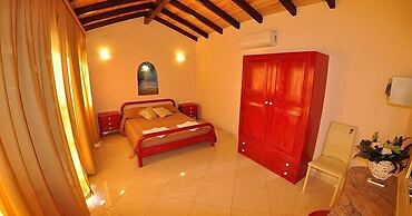 Elena's Seaside Holiday House