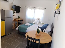 AirTLV Ben Hasher Apartments