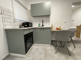 AirTLV Ben Hasher Apartments