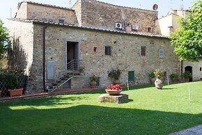 Cottage in Chianti With Pool & Vineyard Views