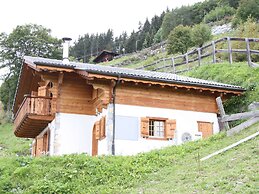 Chalet in Heremence With Sauna,ski ,whirlpool