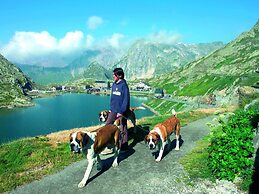 Chalet in Heremence With Sauna,ski ,whirlpool