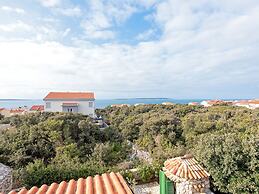 Modern Holiday Home in Mandre With Barbeque