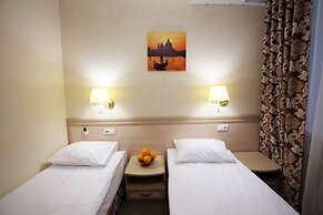 Apelsin On Komsomolskaya