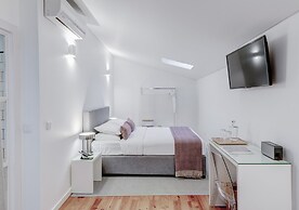 Miragaia Riverside Suites.