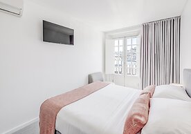 Miragaia Riverside Suites.