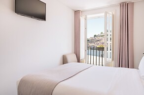 Miragaia Riverside Suites.