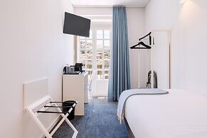Miragaia Riverside Suites.