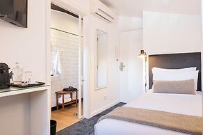 Miragaia Riverside Suites.