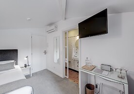 Miragaia Riverside Suites.