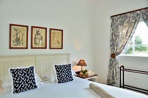 De Hoop Equipped Cottages