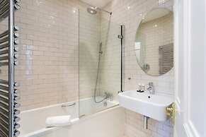 Stunning 2 Bed Apt W Garden in Clapham