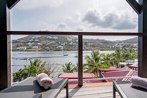 Les Balcons d'Oyster Pond