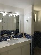 Les Balcons d'Oyster Pond