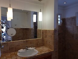 Les Balcons d'Oyster Pond