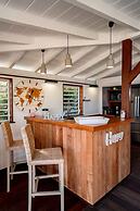 Les Balcons d'Oyster Pond