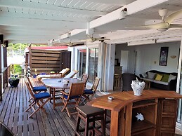 Les Balcons d'Oyster Pond