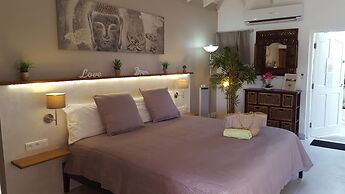 Les Balcons d'Oyster Pond