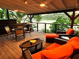 Les Balcons d'Oyster Pond