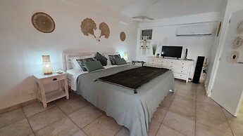 Les Balcons d'Oyster Pond