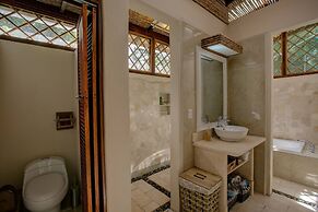 Zen Villa # 1 - Three Bedroom Luxury Villa With Private Garden, Playa 