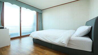 Yangyang Beach Condo