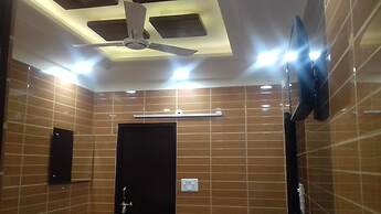 Posh S.delhi Foreigners Area, V.safe, Lajpat Ngr-2