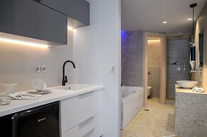 The Convo Syngrou Apartments