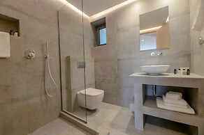 The Convo Syngrou Apartments