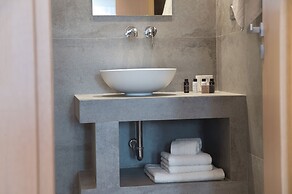 The Convo Syngrou Apartments