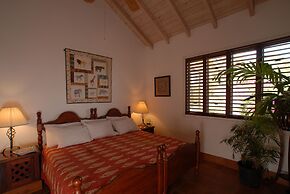 The Carib House 5 Bedrooms And Pool Close To Beach