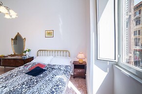 Super Big History Luxury At Colosseum